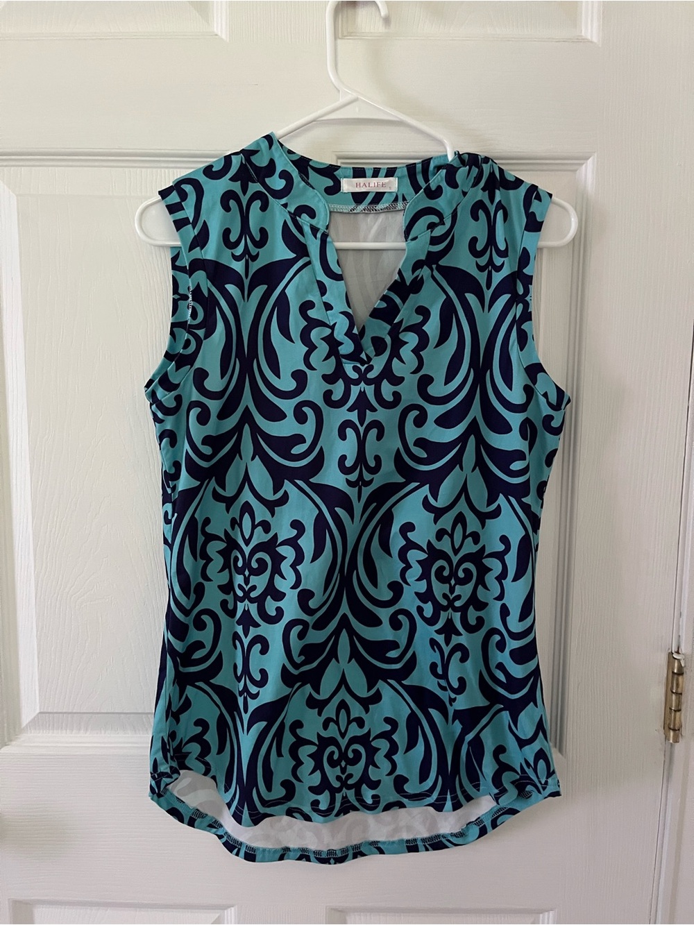 Halife Sleeveless Blue Patterned Blouse